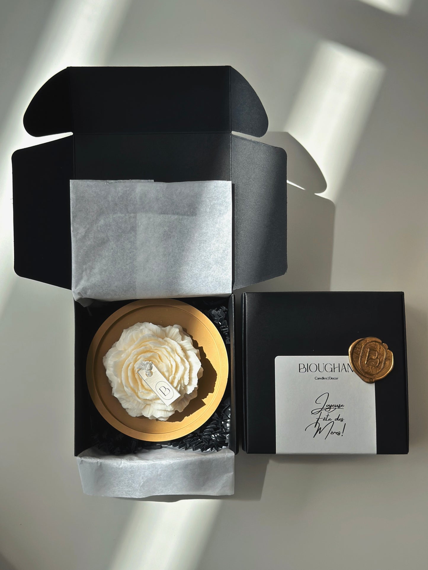 Coffret Cadeau | Plateau Jesmonite & Bougie Pivoine