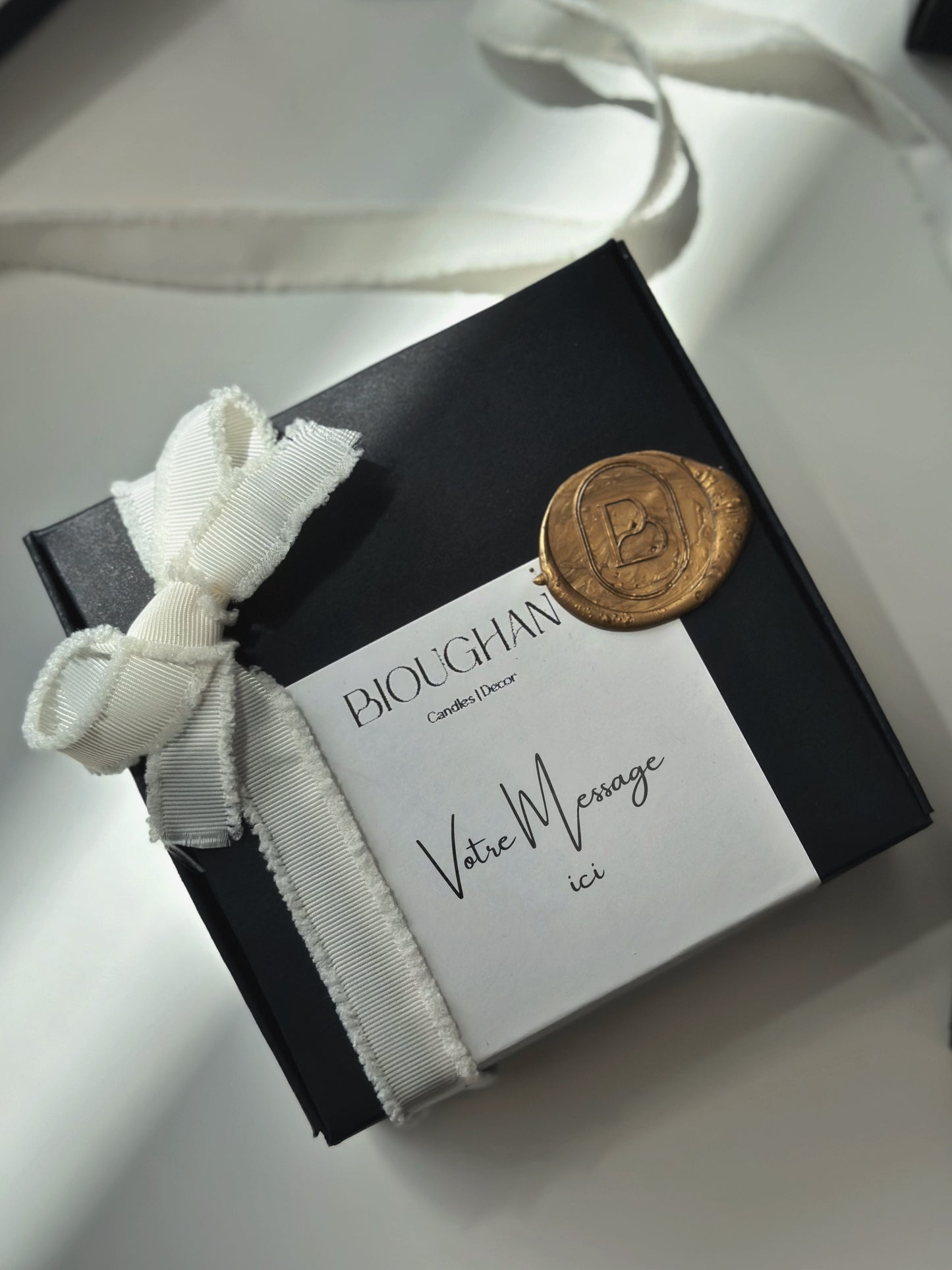 Coffret Cadeau | Plateau Jesmonite & Bougie Pivoine