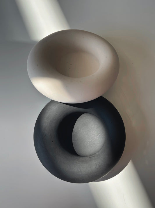 Asymmetric Tray
